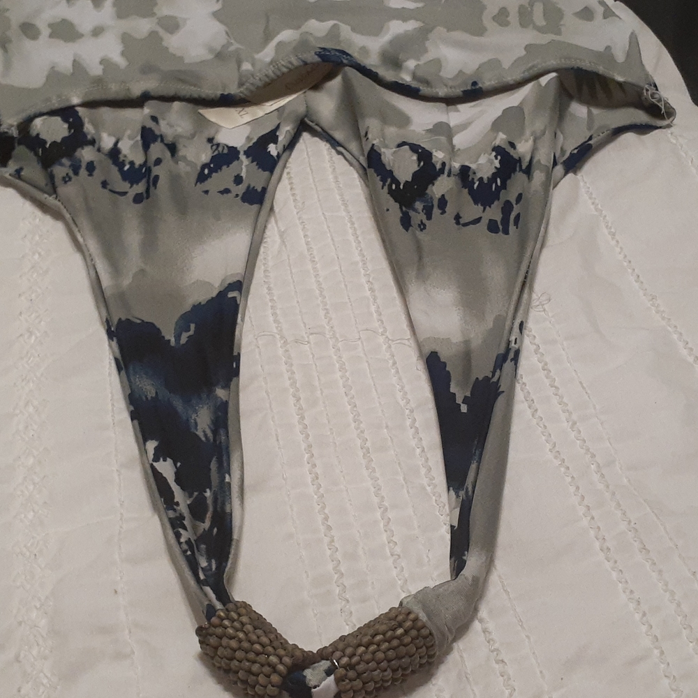Dress - Picture 5 of 16